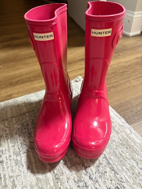 Hunter Shoes - Hunter Gloss Hot Pink Rain Boots - Short